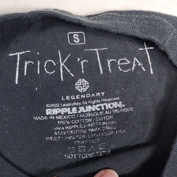 Trick or treat men's small sized t shirt - Picture 3 of 6